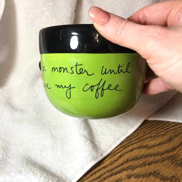 FINAL SALE- LEAVING CLOSET-NO FURTHER DISCOUNTS - Picture 4 of 8